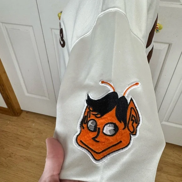 Browns Mitchell & Ness Cream and Brown Jersey - Picture 5 of 6